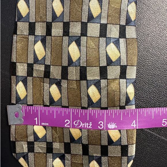 Urban Canvas Neutral Geometric Print Handmade Silk Tie - Picture 5 of 5